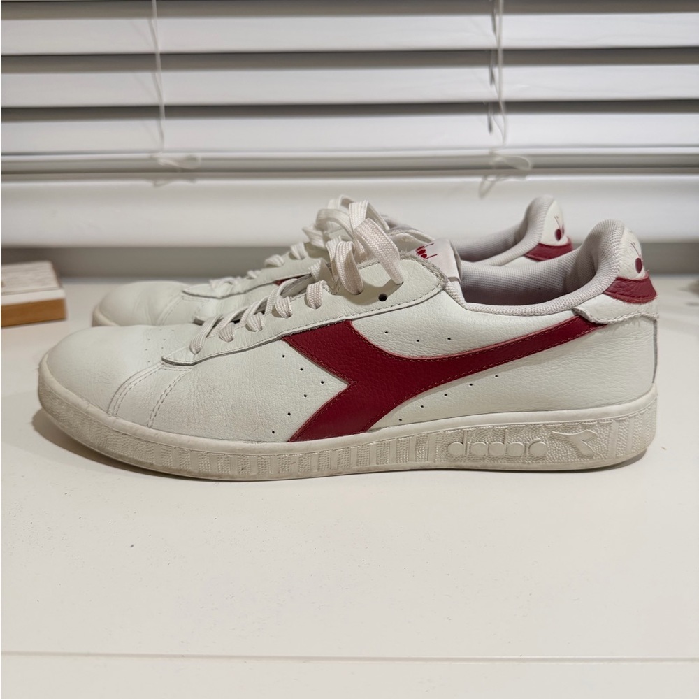 Diadora White and Red Sneakers